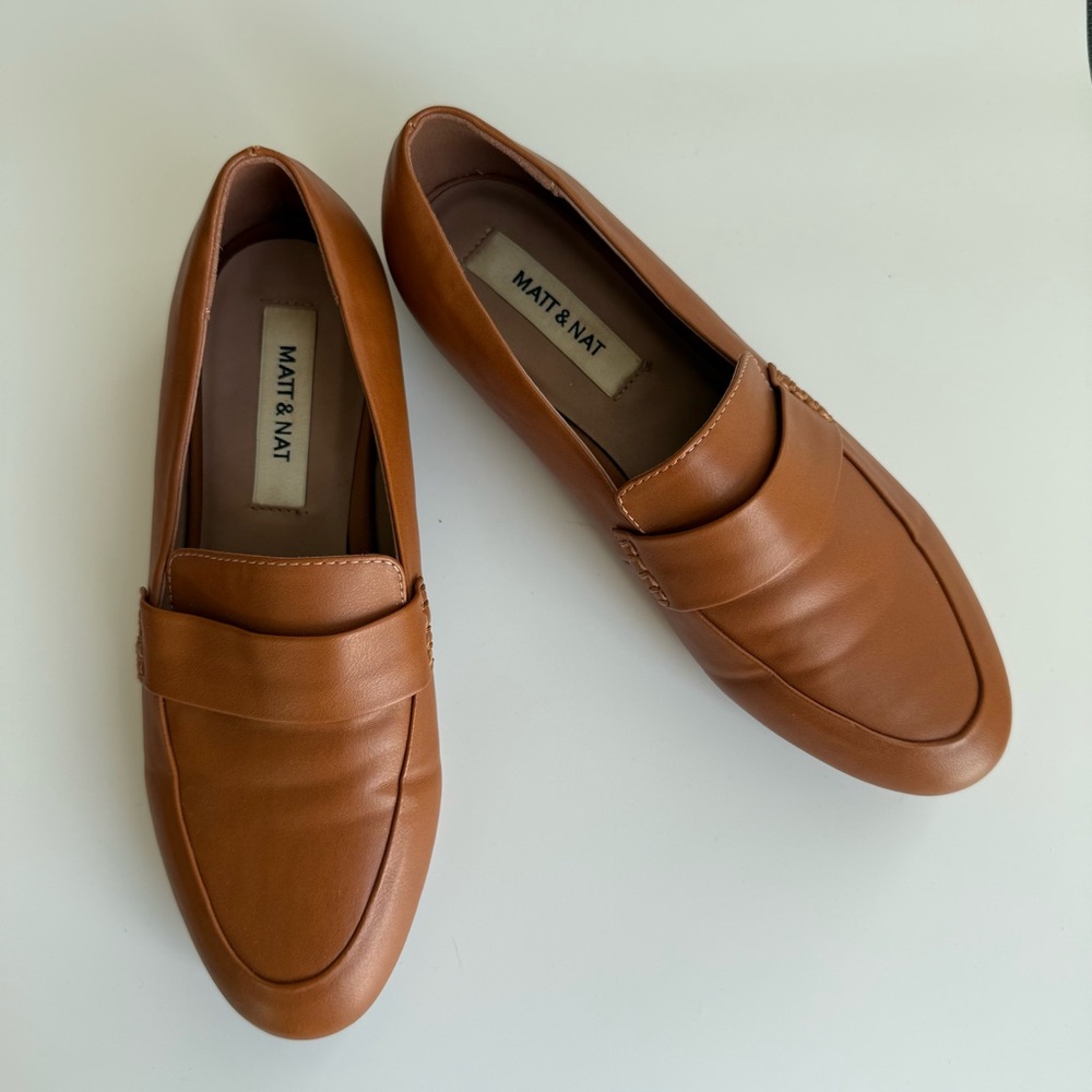 Matt & Nat Vegan Leather Loafers Ivy Chili Sz 36 EU 5 US Preppy Classic